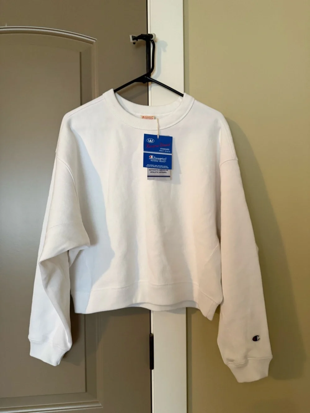 Champion White Cropped Crewneck Sweatshirt - Picture 1 of 3